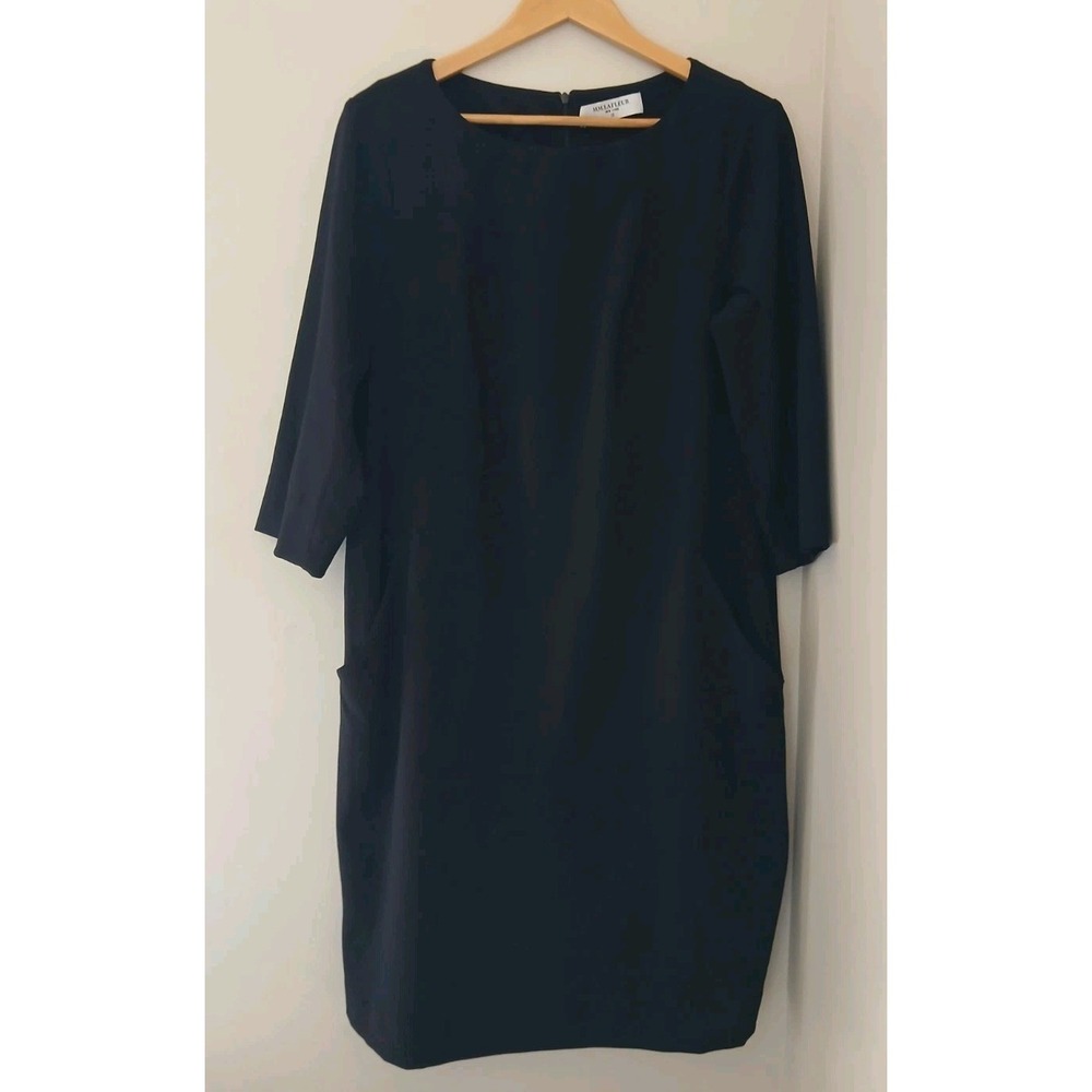MM. LaFleur The Lena Sheath Dress Size 2 LBD Work Event 3/4 Sleeve Pockets Ponte - Picture 1 of 9